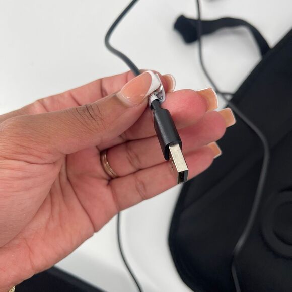 Vie Oli Black USB Heated & Vibrating Back Massage Cushion – Back Pain Relief - Picture 9 of 15